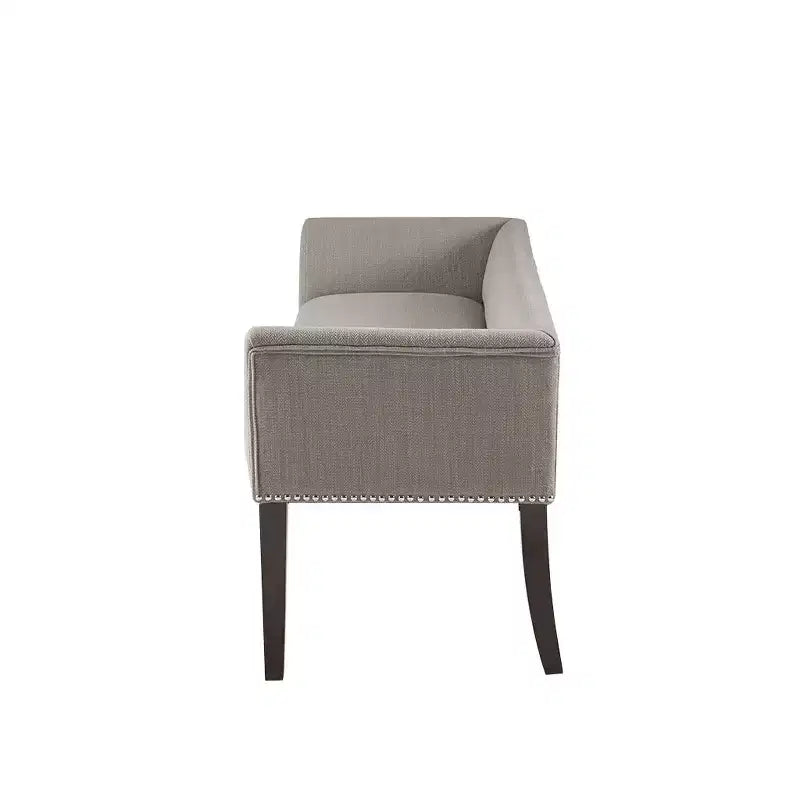 Banc en bois à piètement évasé et capitonné avec garniture cloutée 49,50