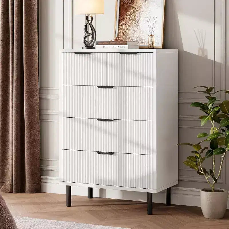 Commode à 5 tiroirs cannelée pour chambre à coucher, commode moderne en bois avec tiroirs larges
