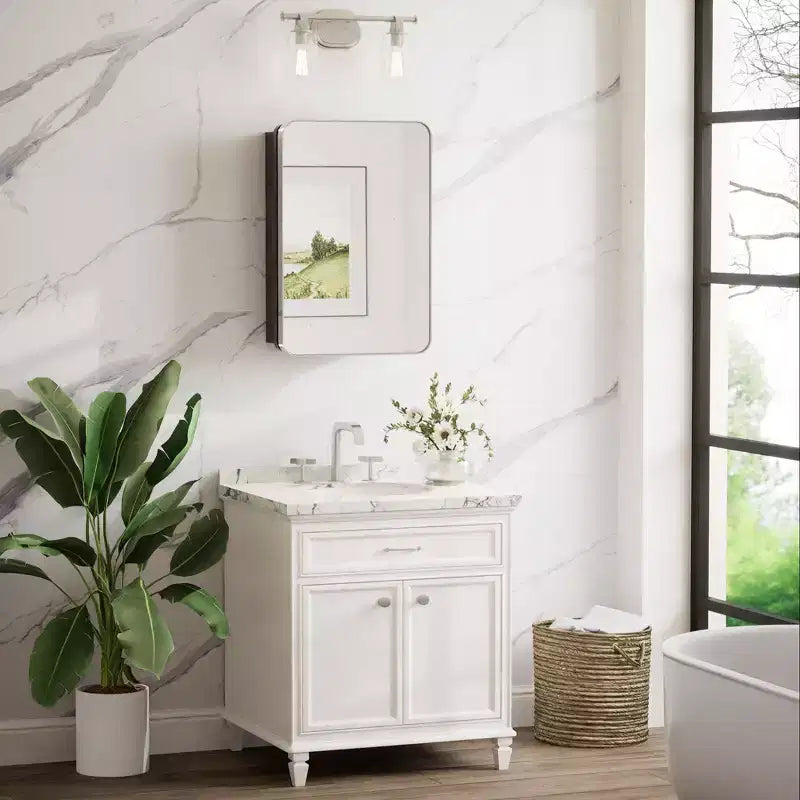 Armoire à pharmacie encastrée ou en saillie rectangulaire à cadre métallique avec miroir