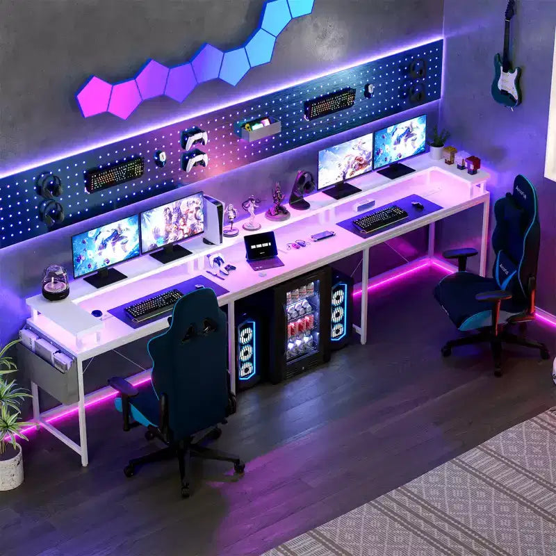 Bureau d'angle en U pour jeux vidéo avec prises électriques et lumières LED, support d'écran, grand bureau d'angle