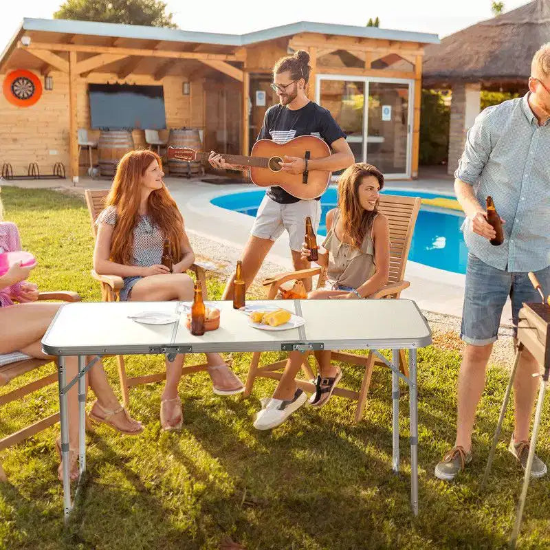 Table pliante de camping pour l'extérieur