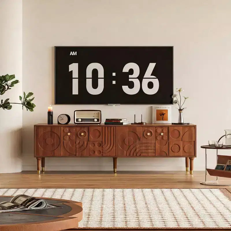 Meuble TV de style médiéval de 170 cm avec portes d'armoire sculptées, meuble de divertissement moderne pour téléviseurs de moins de 80 pouces