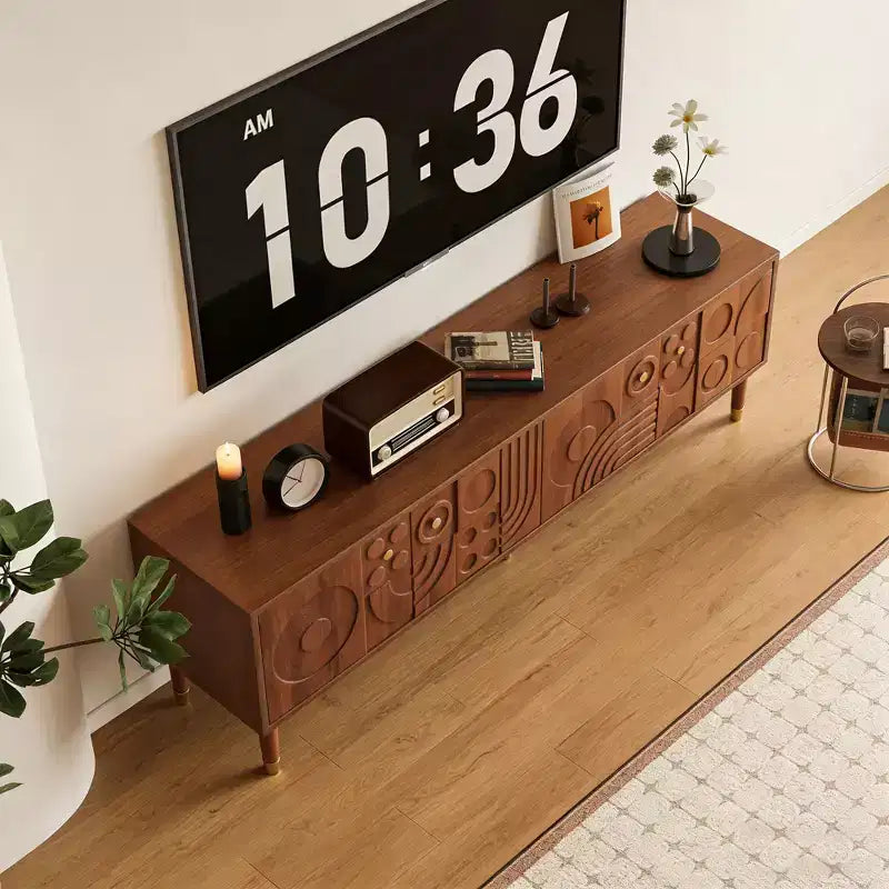 Meuble TV de style médiéval de 170 cm avec portes d'armoire sculptées, meuble de divertissement moderne pour téléviseurs de moins de 80 pouces
