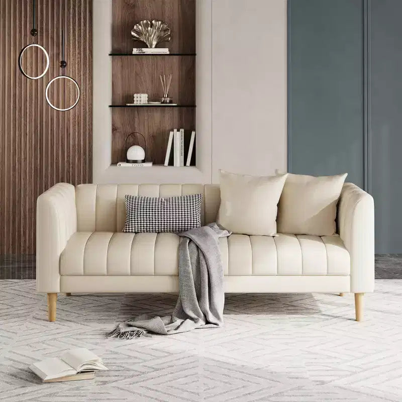 Canapé moderne en similicuir 83, 3 places avec assise profonde et pieds en bois, coussins ergonomiques et 2 coussins décoratifs pour salon, chambre ou appartement